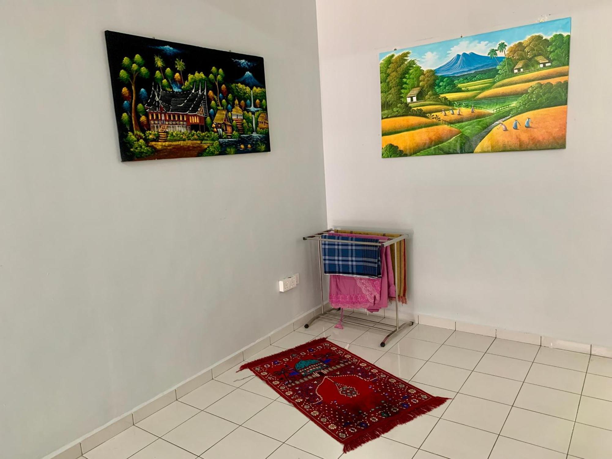 Homestay Cikgu Nora Near Uthm Kptm Kktm Ipg Moslim Onli Kampong Seri Gading Pokój zdjęcie