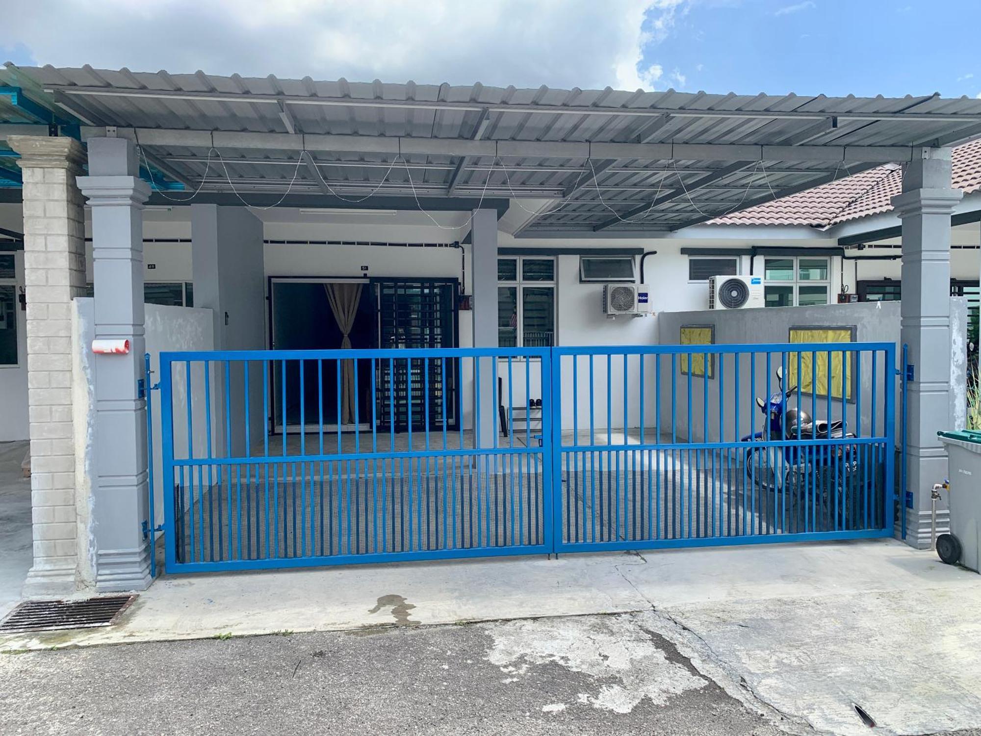 Homestay Cikgu Nora Near Uthm Kptm Kktm Ipg Moslim Onli Kampong Seri Gading Zewnętrze zdjęcie